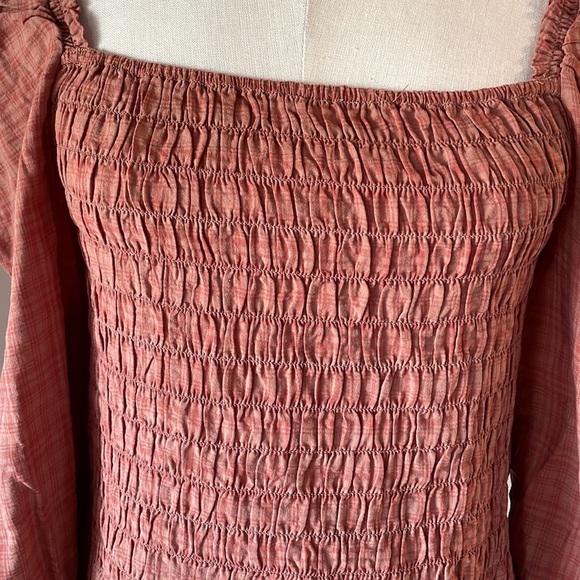 Vero Moda smocked / cinched stretchy on off shoulder top long sleeve rust XL - Picture 4 of 12